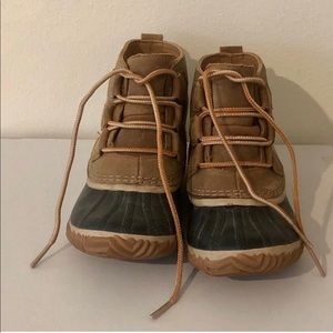 Sorel ‘Out ‘N About’ boots